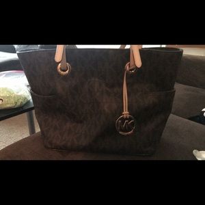 Michael Kors signature tote large